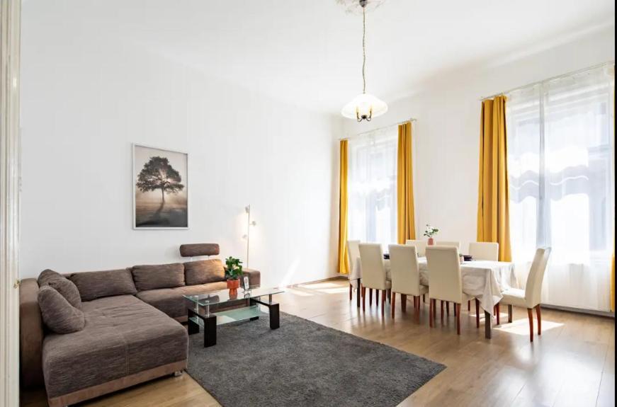 Apartment Cityscape Budget Zichy Loft Budapest